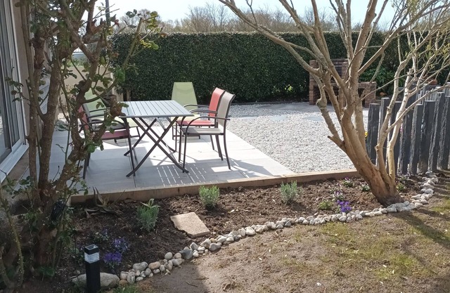 Maisonnette near the beach with garden 3-star rental