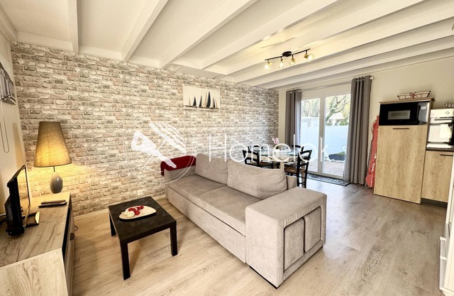Maisonnette refaite à neuf - 300m des plages