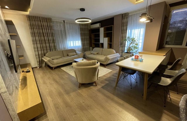 MAK Apartments