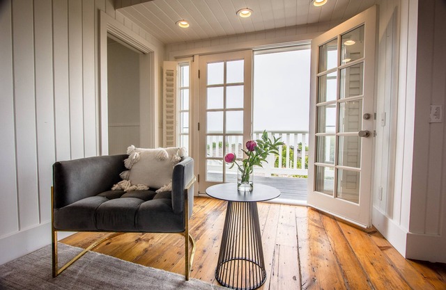Malibu*Boutique Style beach House* With Pool & Guest House