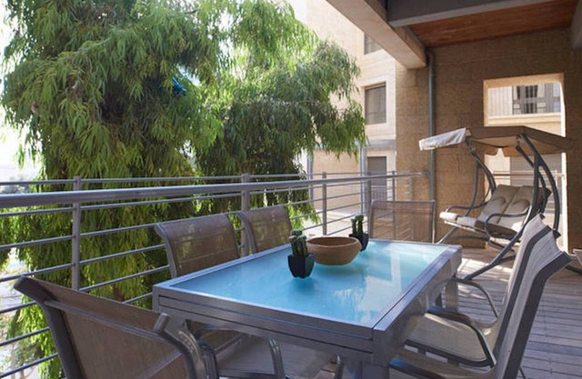 MAMAD Quiet with Terrasse in City Center by FeelHome