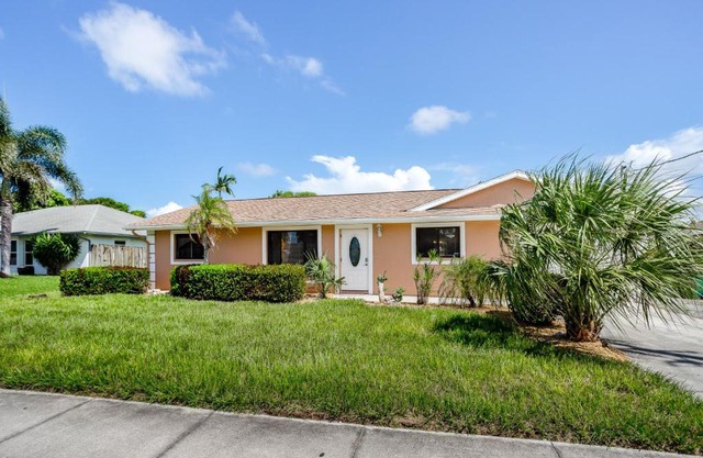 Mango House