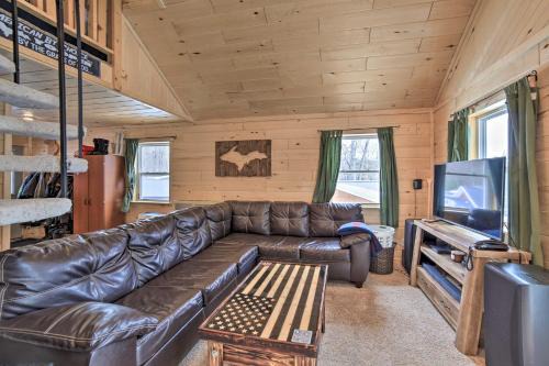 Manistique Cabin with Grill - Near Thunder Lake