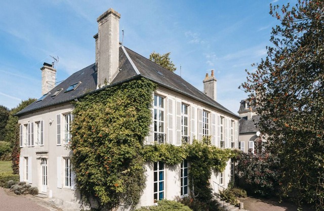 Manoir Normand - Nine Bedroom Castle, Sleeps 18
