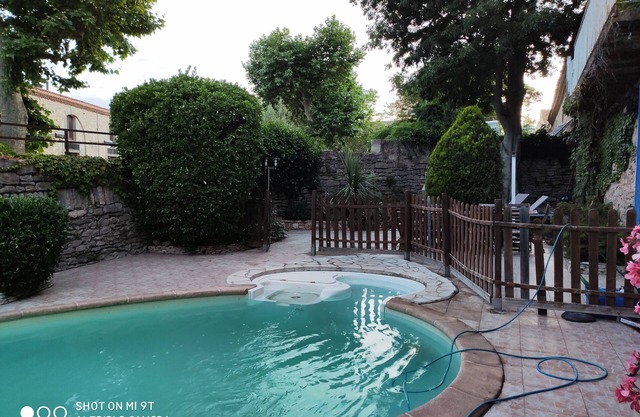 MANSION seventeenth NEAR CARCASSONNE