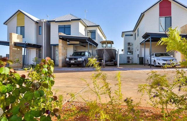 Manta - Contemporary 2 storey Villa with a private jetty for your boat.