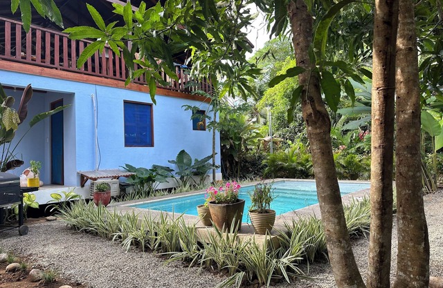 Manzanillo Escape: Poolside Comfort Meets Caribbean Charm