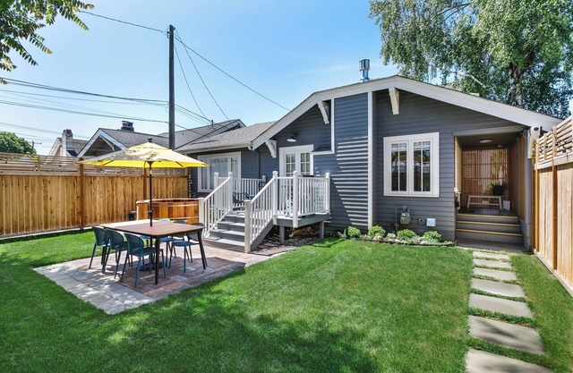 Maple Leaf Craftsman with Hot Tub and AC
