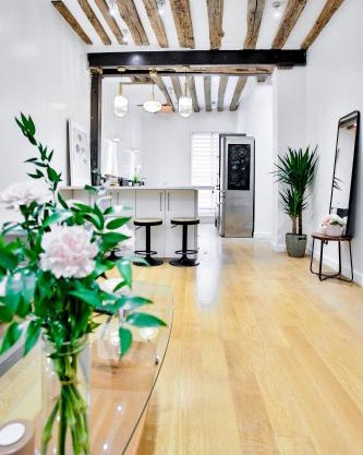 Marais 4 bedrooms new apartment