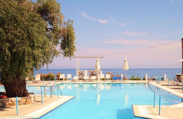 Maranton Beach Hotel