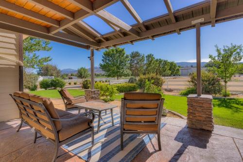 @ Marbella Lane - Eccentric 4BR Modern Ranch Home