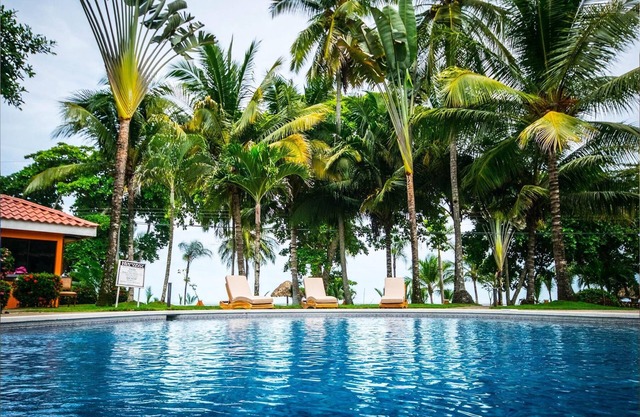 Marenaz Oceanfront Resort