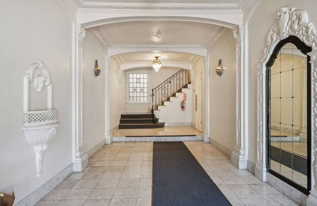 Marina 1 BR w/Office by Anyplace - 11615