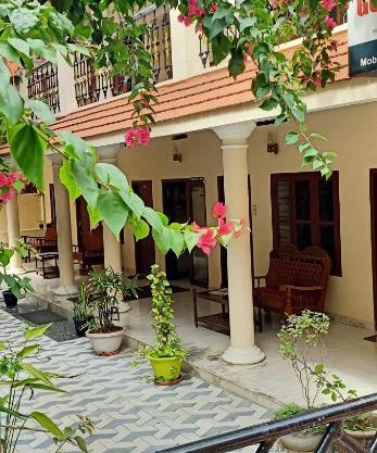 Marina guest house