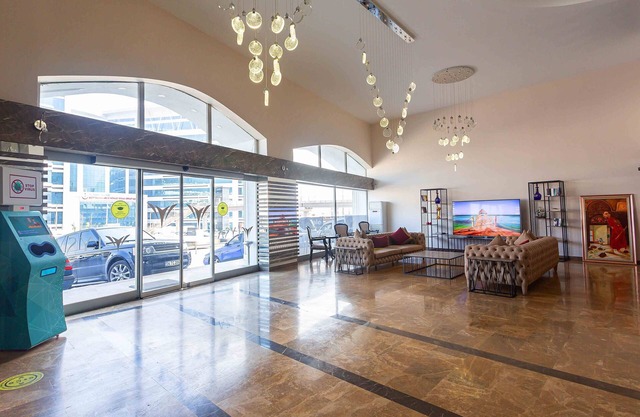 Marina Park Hotel