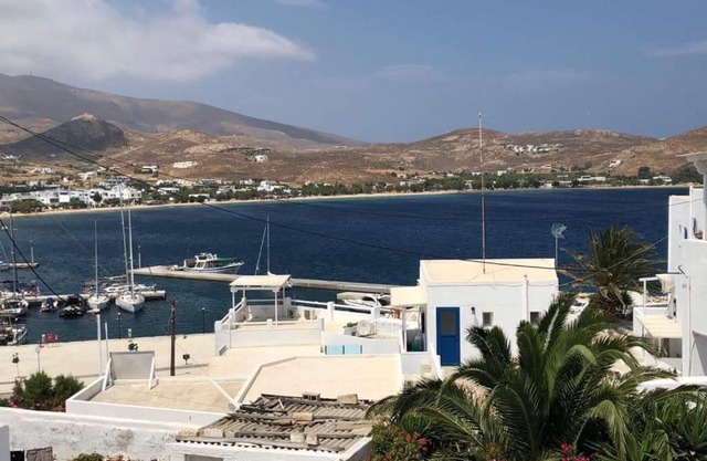 Marina's Studios Serifos