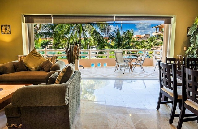 Marina View waterfront Condo with resort style pool