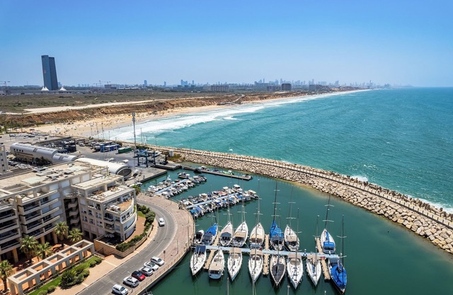 Marina Waterfront Haven by Sea N' Rent