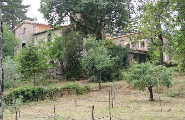 Mas Ferrieres Saint Laurent, Old Fortified Farmhouse