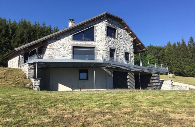 Massif Central gîte at the foot of the Mézenc. Family vacations in the heart of nature