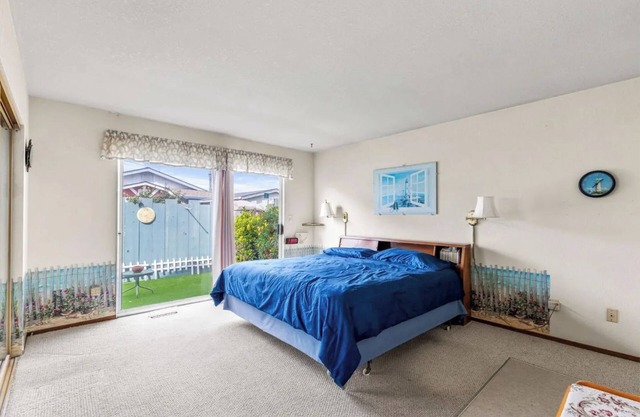 Master bedroom with two queen bed
