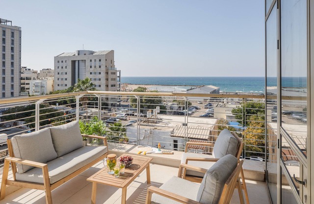 Mate TLV PORT - By HOMY