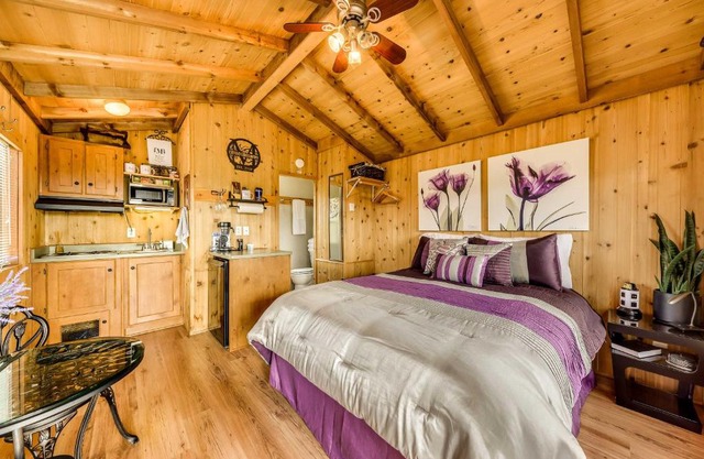 Mayhill Tiny Home Vacation Rental with Covered Porch