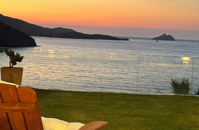 Mediterranean oceanfront Turkish villa. Private pool & private beach access.