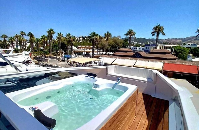 MEGA YATCH MATILDA BODRUM LUXURY