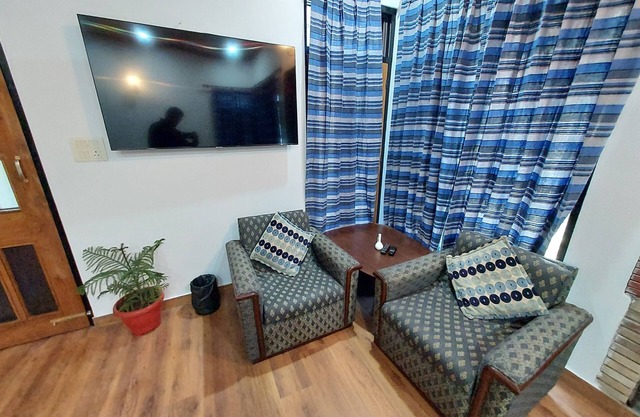 Mehar Villa 3BHK with Private Cook, Garden, Views