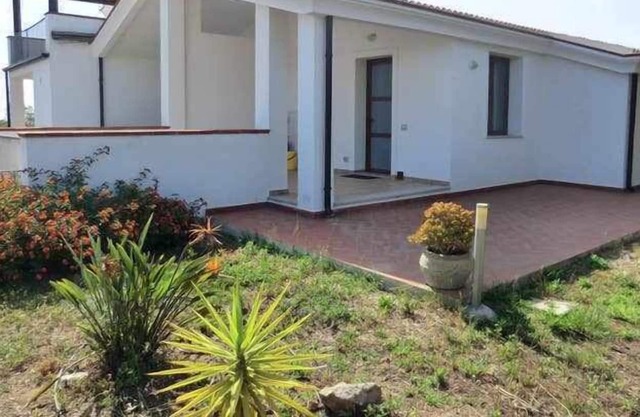 Melissa, apartment by the sea with veranda