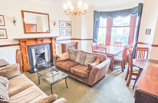 Melrose Villa Full Property