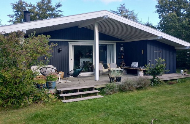 "Menard" - 400m from the sea by Interhome