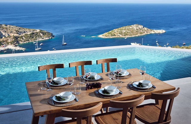 Menta Luxury Villa - Etheria Villas & Suites