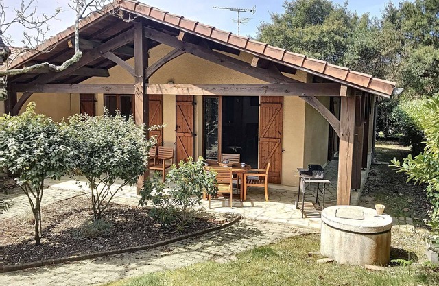 Messanges, Landes style house near the beach