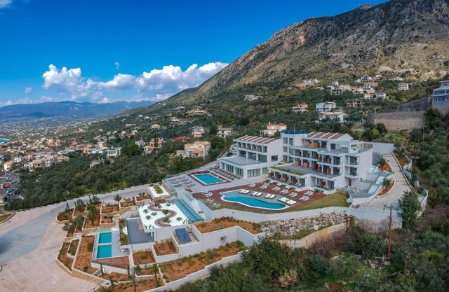Messinian Icon Hotel & Suites