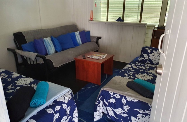 Meyenburg Unit 4, 1 Double Beds, 1 Single 3 pax