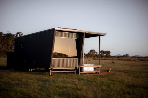 Michael the Tiny Cabin in Esperance