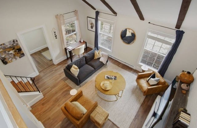 Middleburg Cottage Near Salamander Resort Spa