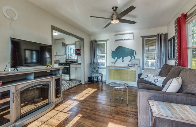 Midtown cottage near OCU/minutes to Bricktown