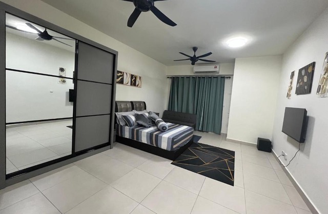 Mie Homestay Edusphere Suite, University of Cyberjaya near Tamarind Square