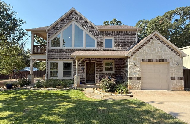 Miller's Cove on Lake Texoma! Luxury Lakeview Home built in 2017!