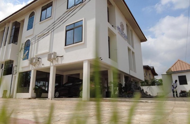 MILTON AVENUE SUITES, 2Bed