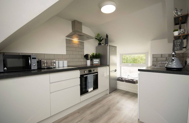 Miners Rest - charming 2-bed flat at the heart of Camborne, Cornwall