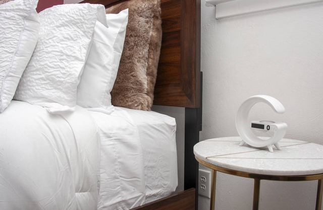 Mint2Stay Luxury Suite w/backyard amenities- 20 minutes from the nearest beach!