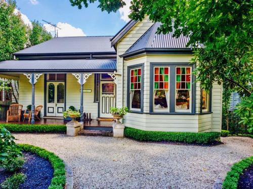 Mirrabella Blue Mountains Boutique Getaway