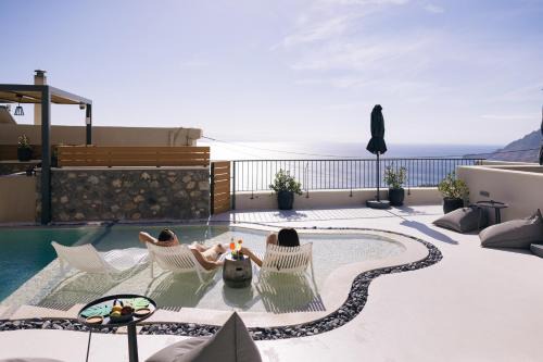 Mirthea Suites
