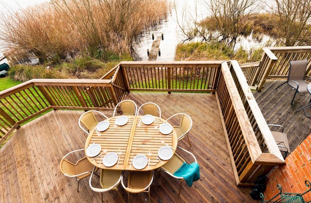Misty Lodge (MV69), Lower Mill Estate, Cotswolds