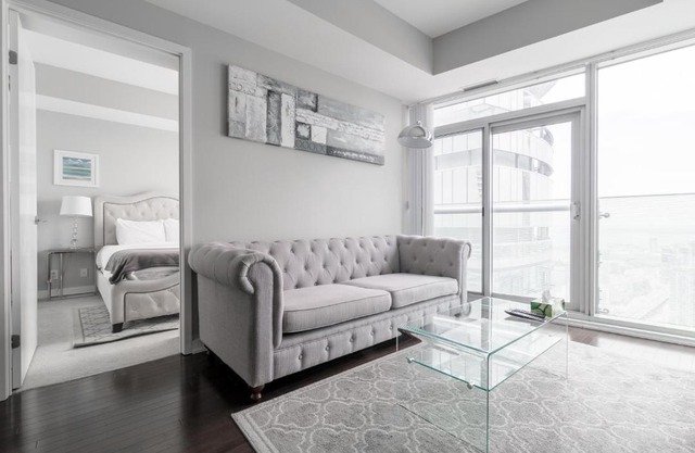 MMG Executive Suite - VIEWS FROM THE TOP