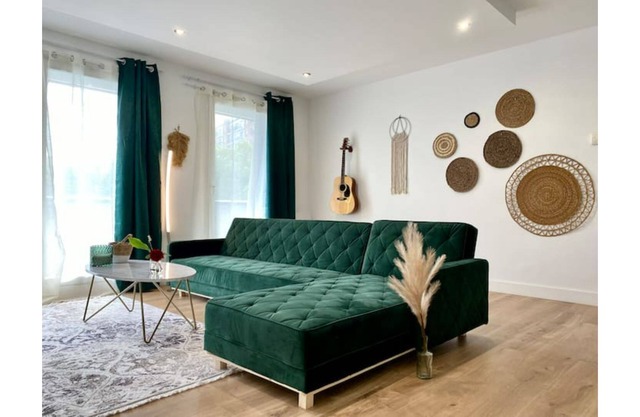 MMGreenhouse - Bohemian - Netflix - Terrace